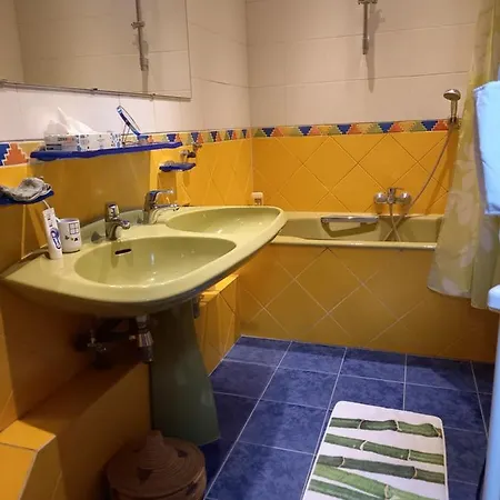 Accommodatie bij particulieren Maison Ch 4 Proche Gare Charleroi-Sud Et Aeroport Bxl Sud