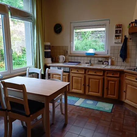Maison Ch 4 Proche Gare Charleroi-Sud Et Aeroport Bxl Sud Accommodatie bij particulieren