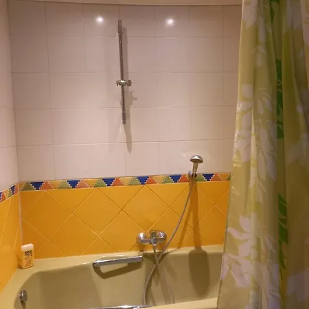 Accommodatie bij particulieren Maison Ch 4 Proche Gare Charleroi-Sud Et Aeroport Bxl Sud Charleroi